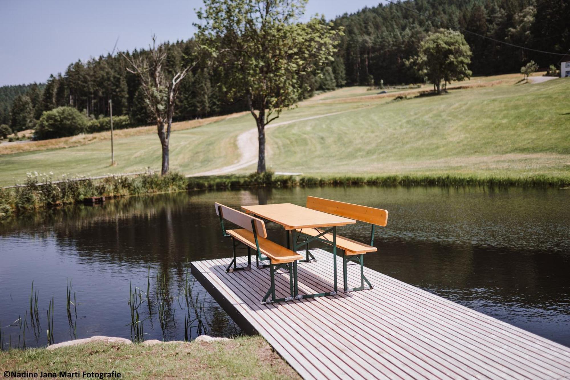 Ferienhaus Im Schwarzwald Am See "Backhaeusle" Villa ฮอร์นแบร์ก ภายนอก รูปภาพ