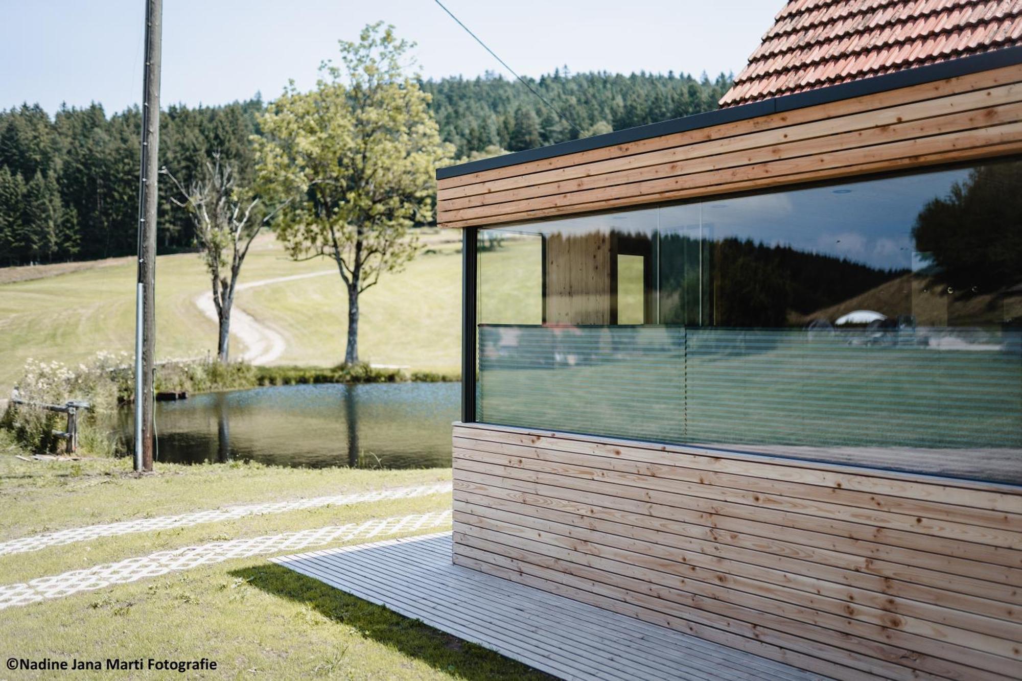 Ferienhaus Im Schwarzwald Am See "Backhaeusle" Villa ฮอร์นแบร์ก ภายนอก รูปภาพ